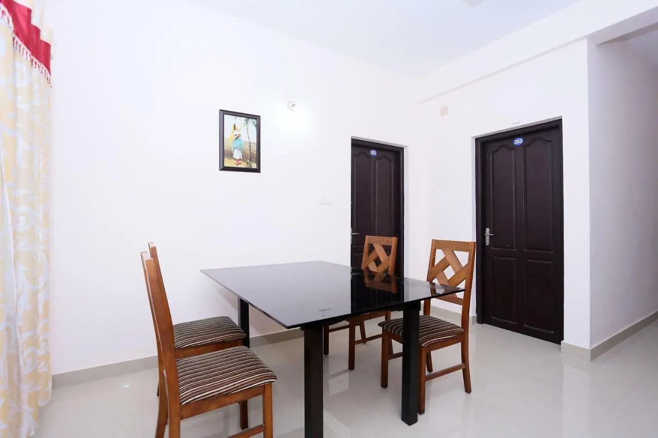 Silverkey Executive Stays 29252 Jobby Technopark Kazhakuttam Hotel