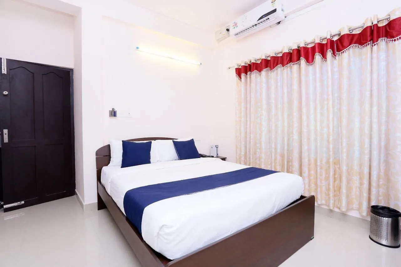 Silverkey Executive Stays 29252 Jobby Technopark Kazhakuttam India