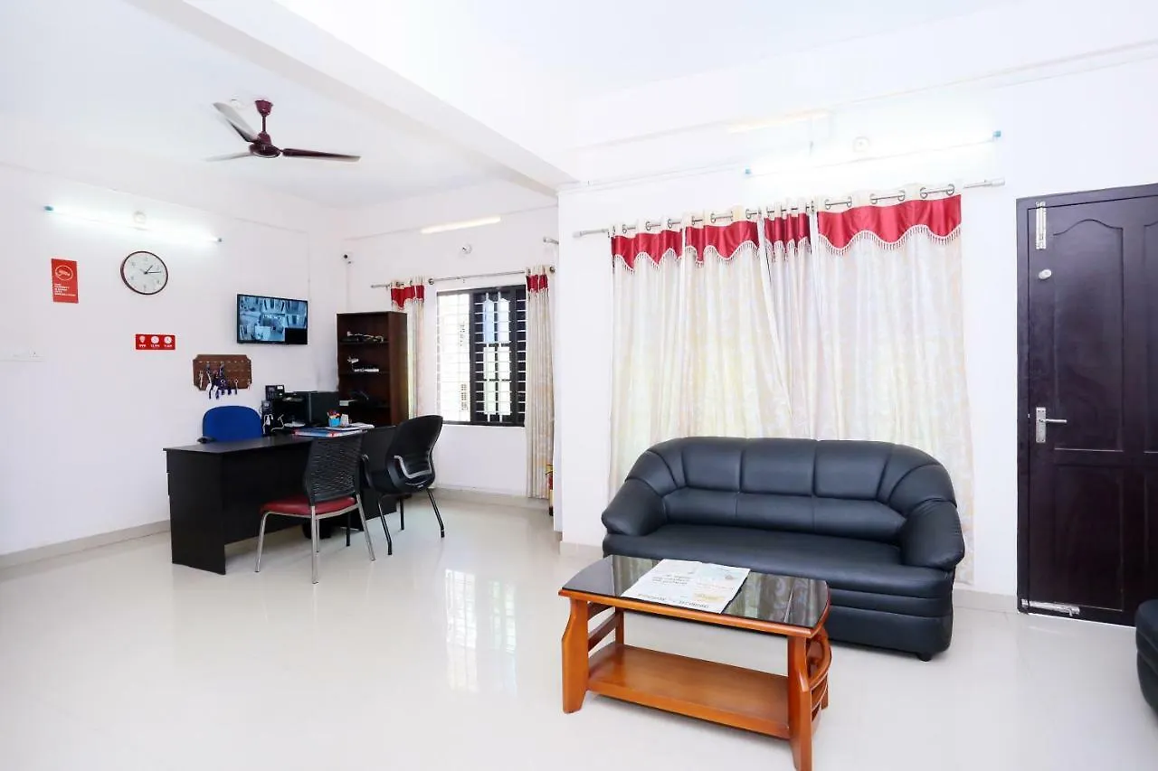 Silverkey Executive Stays 29252 Jobby Technopark Kazhakuttam Hotel