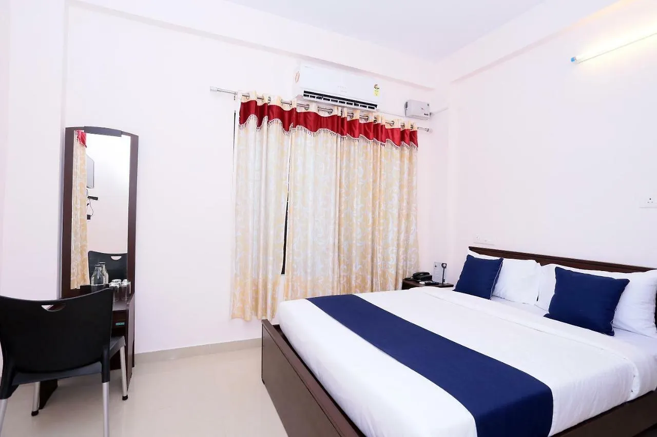 Hotel Silverkey Executive Stays 29252 Jobby Technopark Kazhakuttam