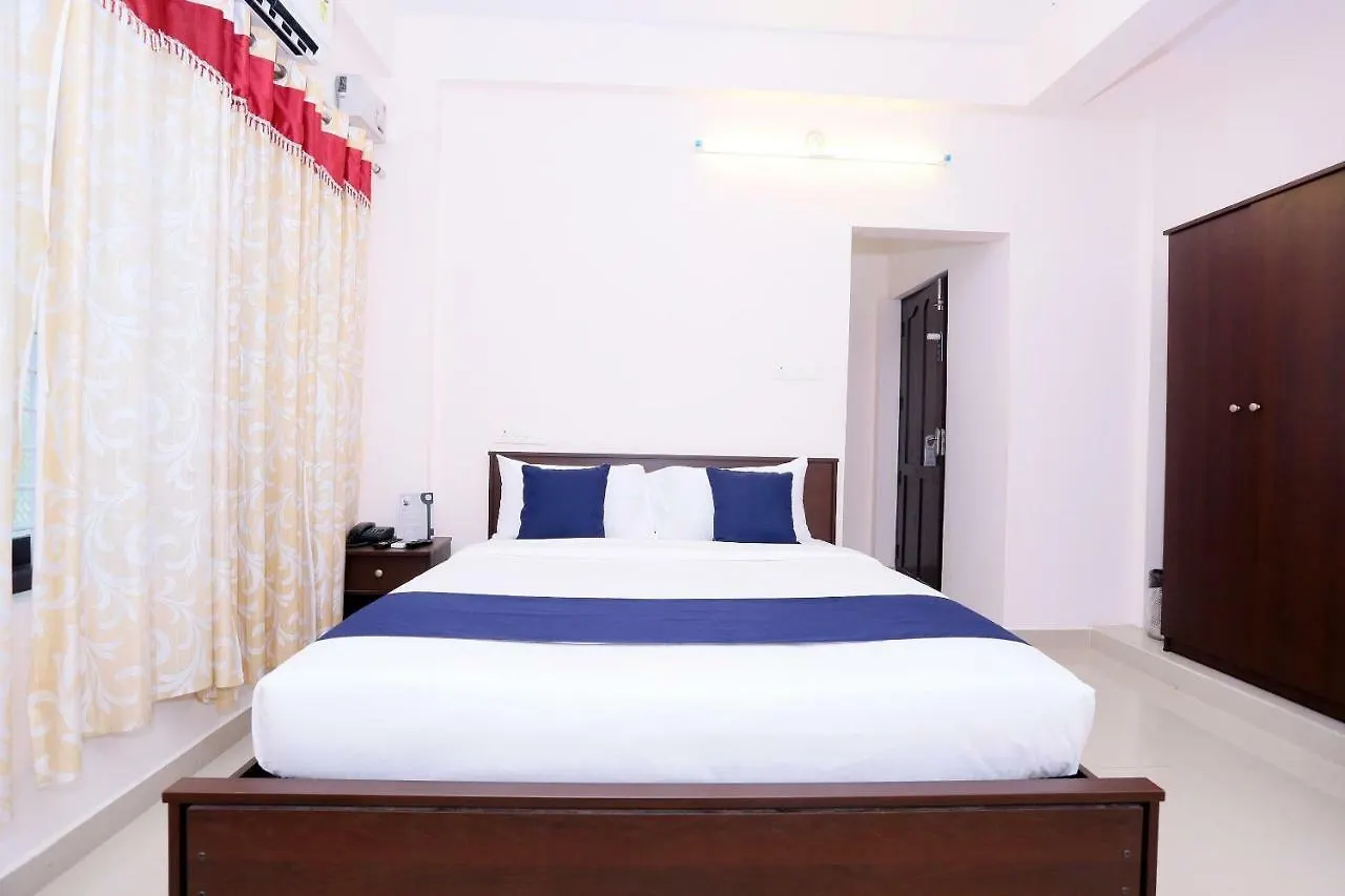Silverkey Executive Stays 29252 Jobby Technopark Kazhakuttam India